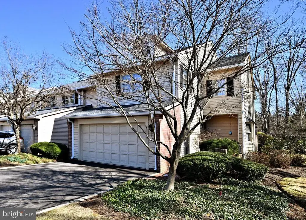 79 Sutphin Pnes, YARDLEY
