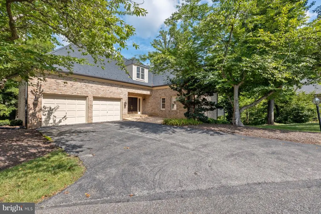 370 S River Landing Rd #370, EDGEWATER