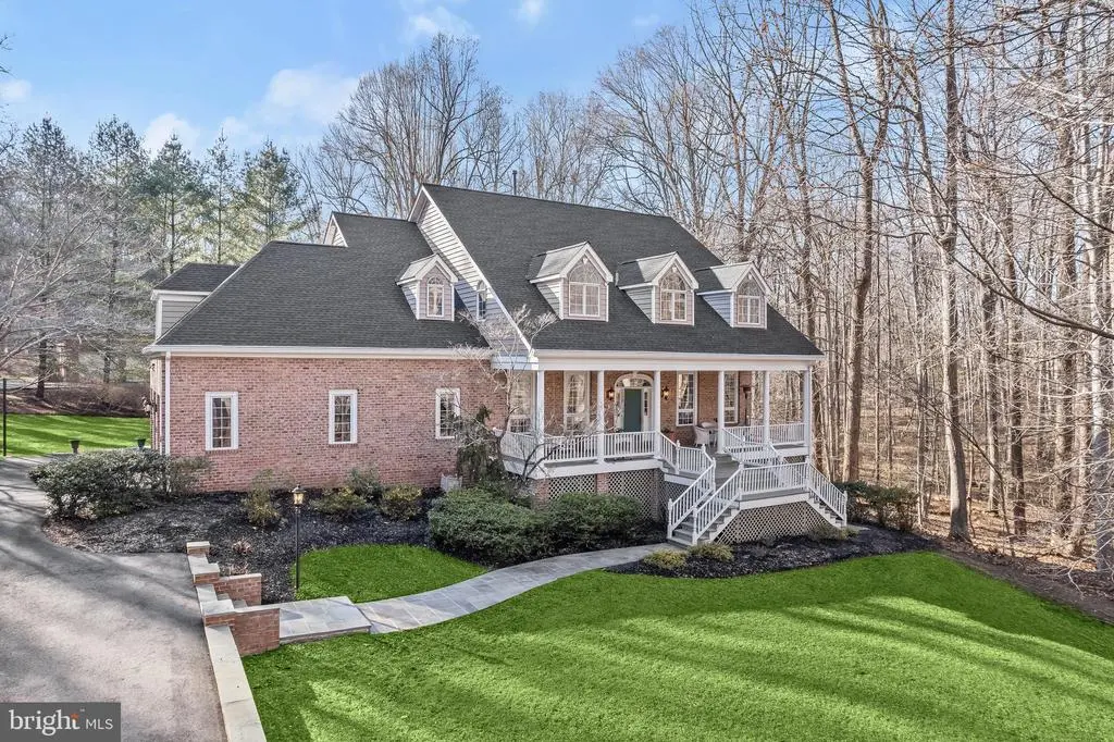 11841 Chapel Estates Dr, Clarksville