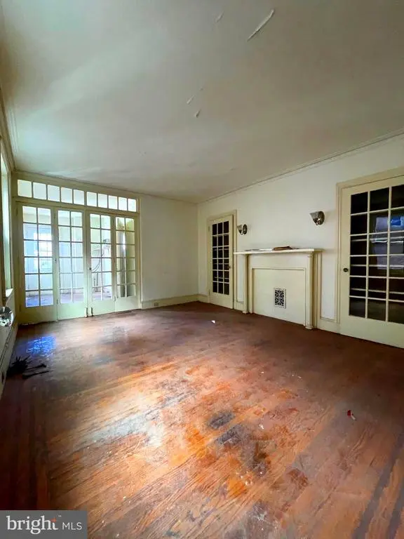 1225 N 6th St, PHILADELPHIA