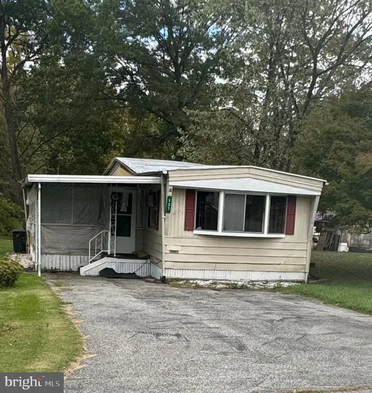 137 E Zimmer Dr, WALNUTPORT