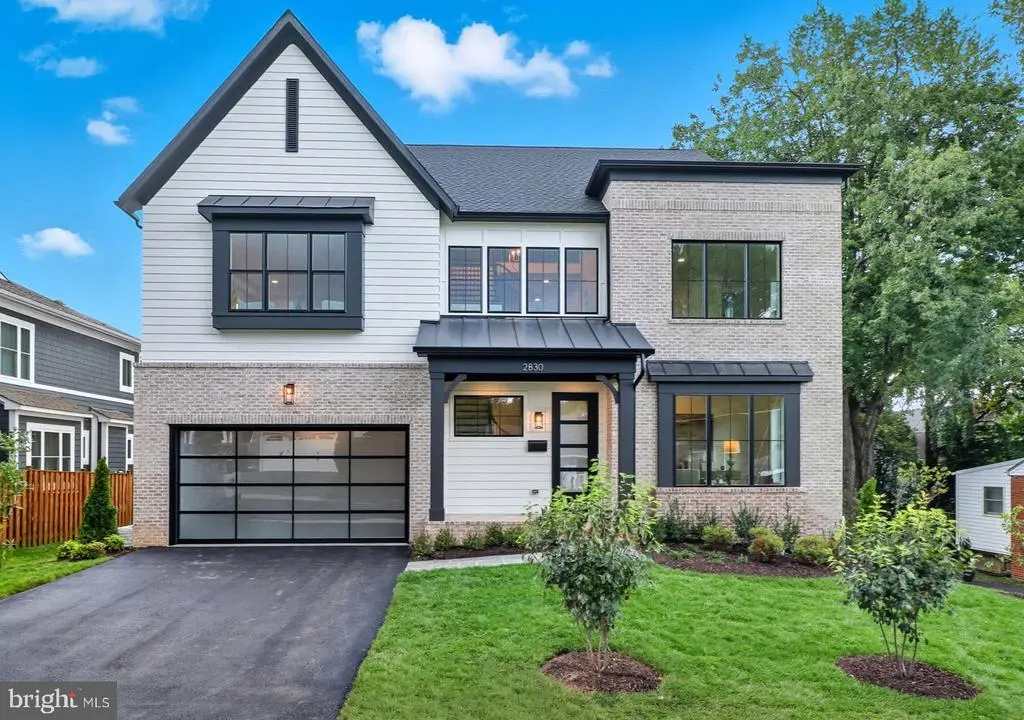 2830 N Tacoma St, ARLINGTON