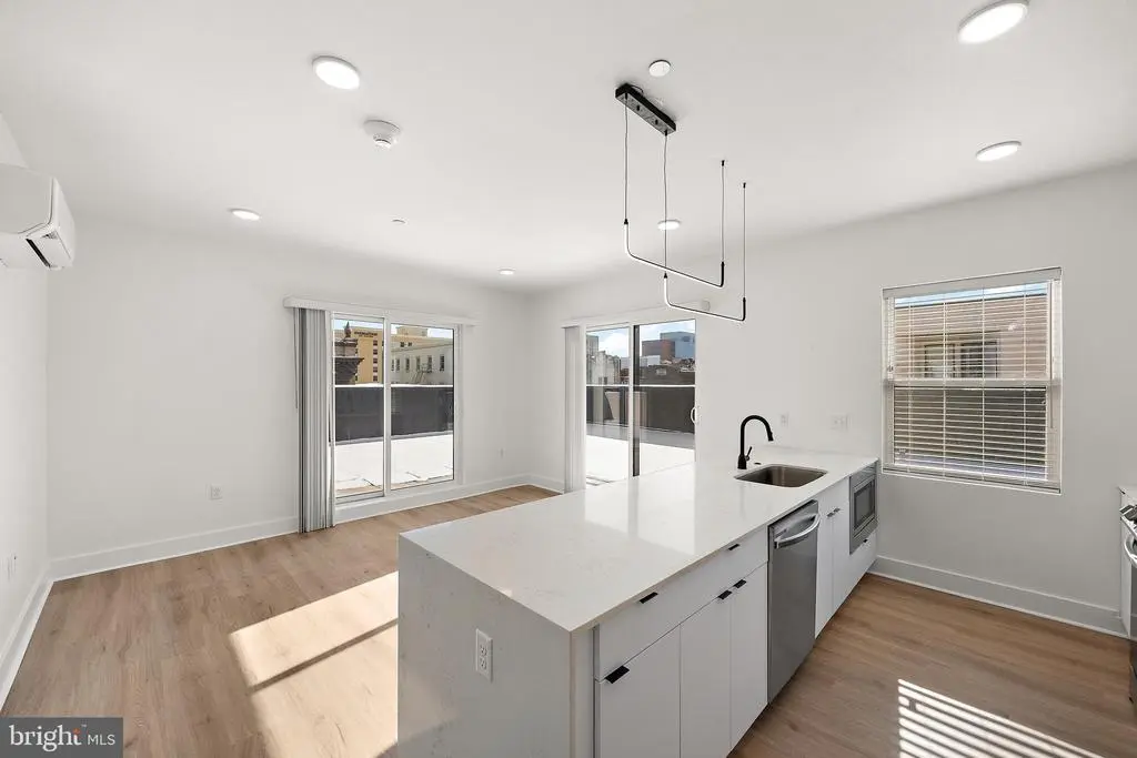 801 N Market St #305, Wilmington