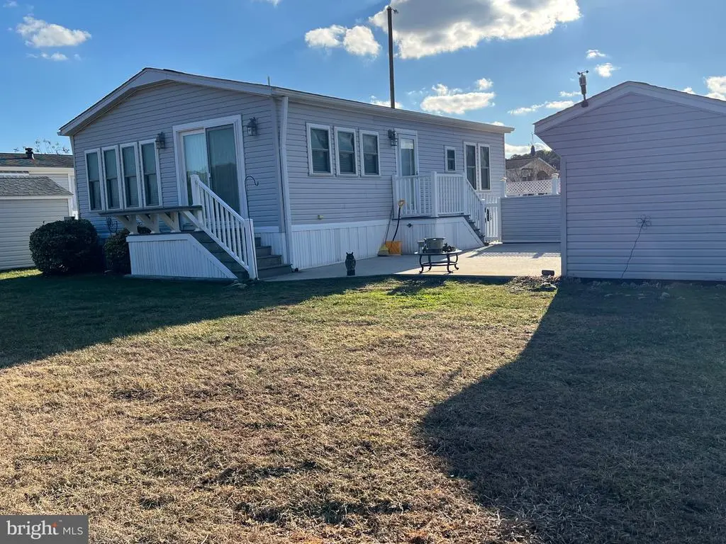 12115 W Cannonball Dr, Berlin