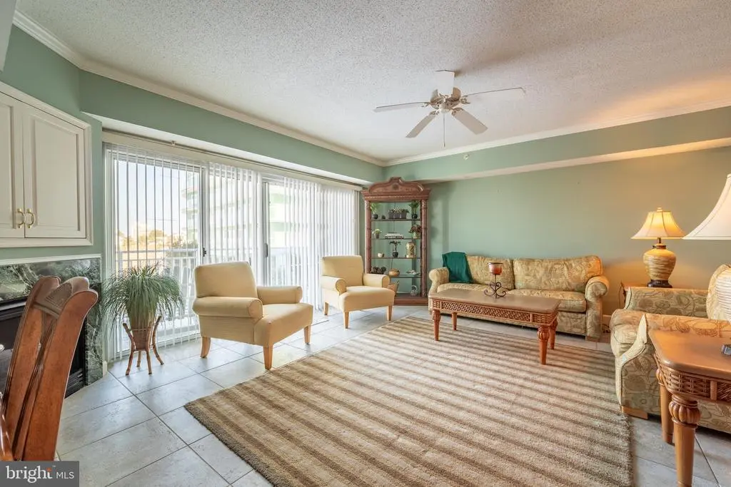 111 76th St #101, OCEAN CITY