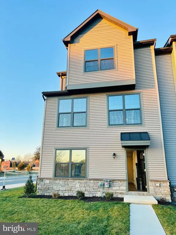 303 E Green St, Middletown