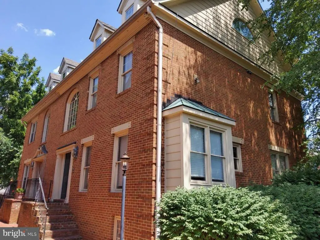 1537 Cedar Ave, MCLEAN