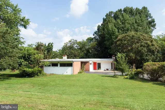 9434 Penfield Rd N, Columbia