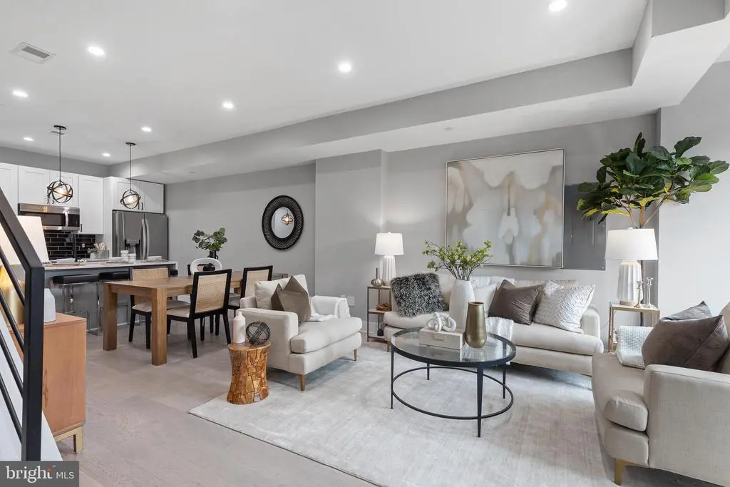 213 Bates St Nw #1, Washington