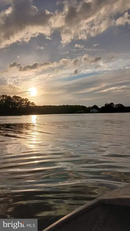 70 Old Mill Lndg, Onemo