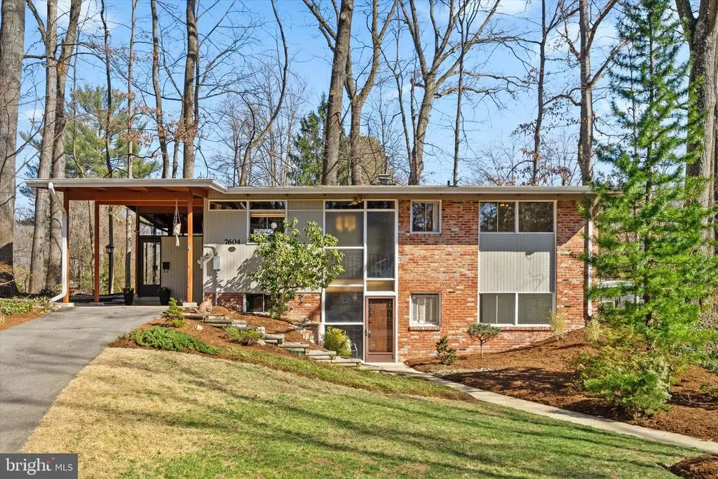 7604 Westminster Ct, Falls Church