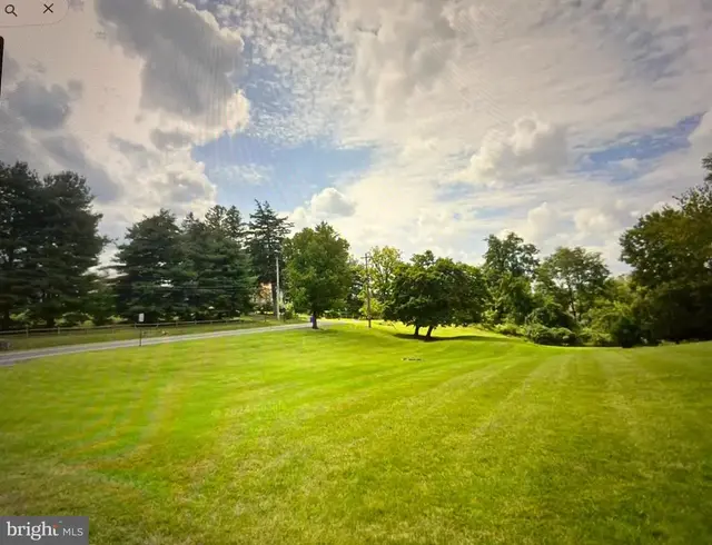 99 Wheatland Rd, Lewisberry