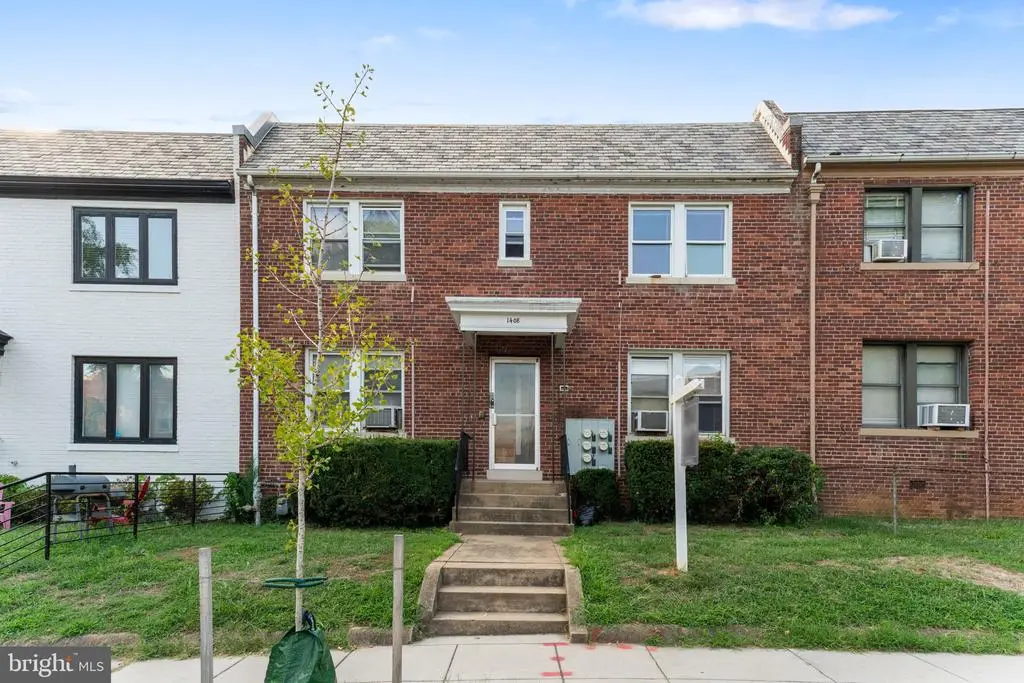 1408 Holbrook St Ne, WASHINGTON