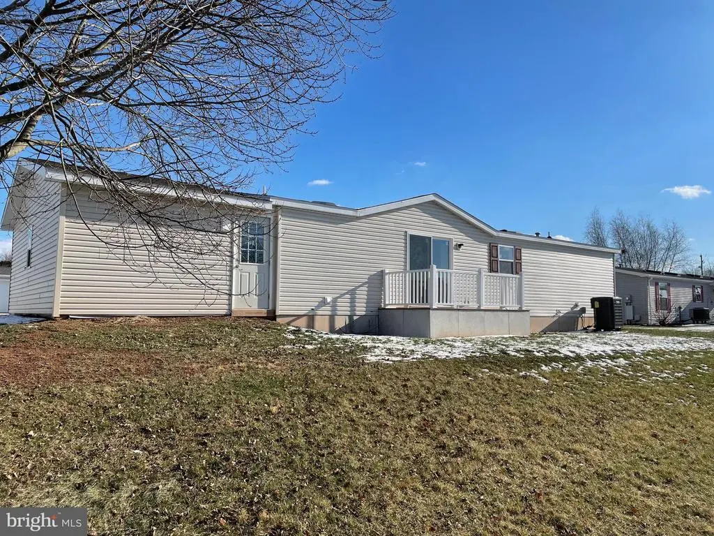 702 Wind In The Willows, ABBOTTSTOWN