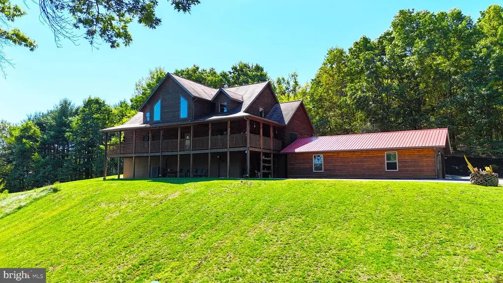 231 Ridgewood Drive, New Paris