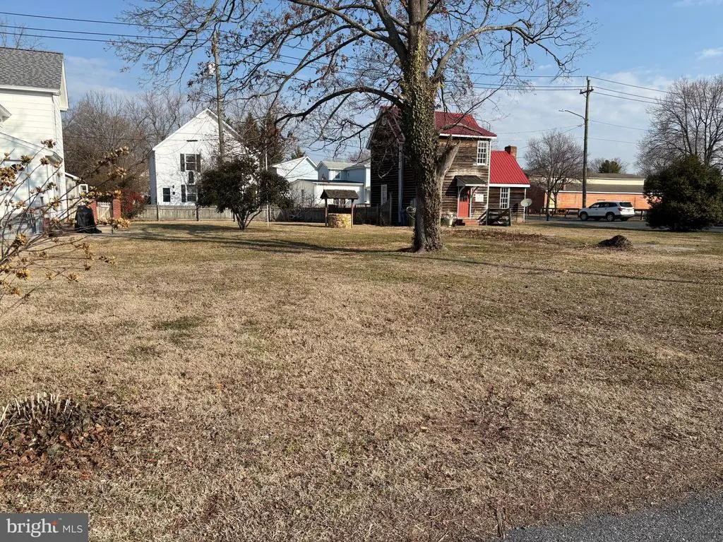 North Street, Easton