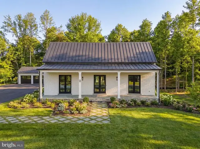 4 Foxtrot Knoll Ln, Middleburg
