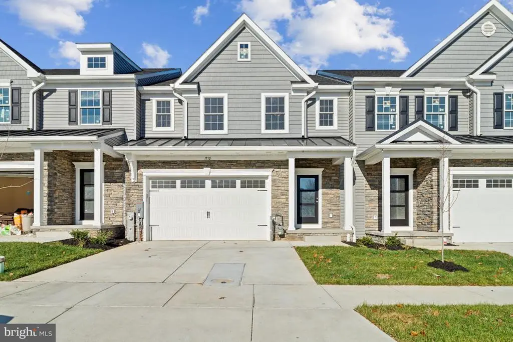 1716 Botanical Ct #24, Sykesville