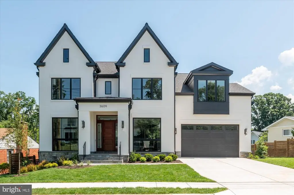 3609 N Upland St, ARLINGTON