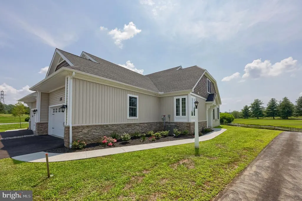 112 Copperstone Ct #48, MILLERSVILLE