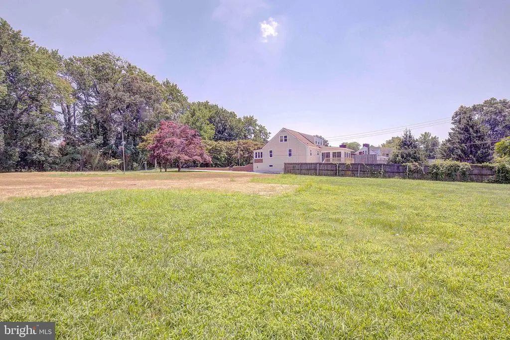 15 Elliott Rd, Annapolis