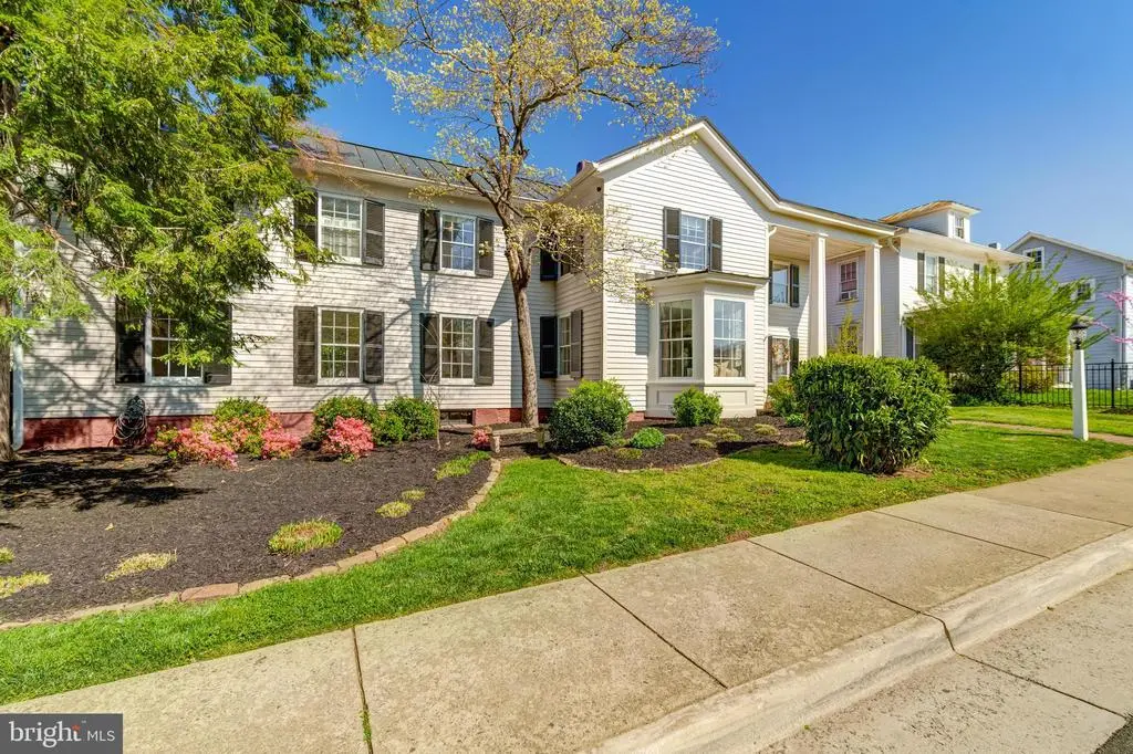 9319 Main St, Manassas