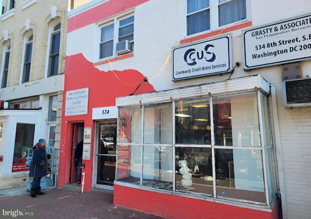 534 8th St Se, WASHINGTON