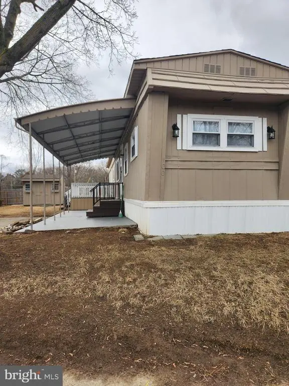 1 Victory Ave #100, PENNSVILLE