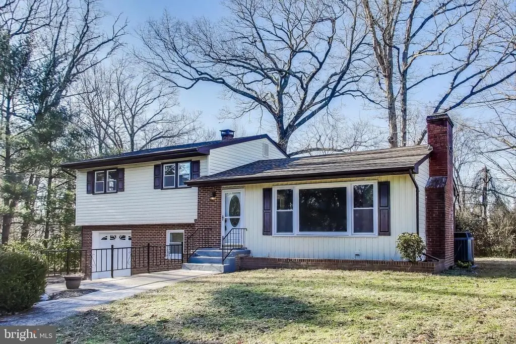 24313 Mervell Dean Rd, HOLLYWOOD