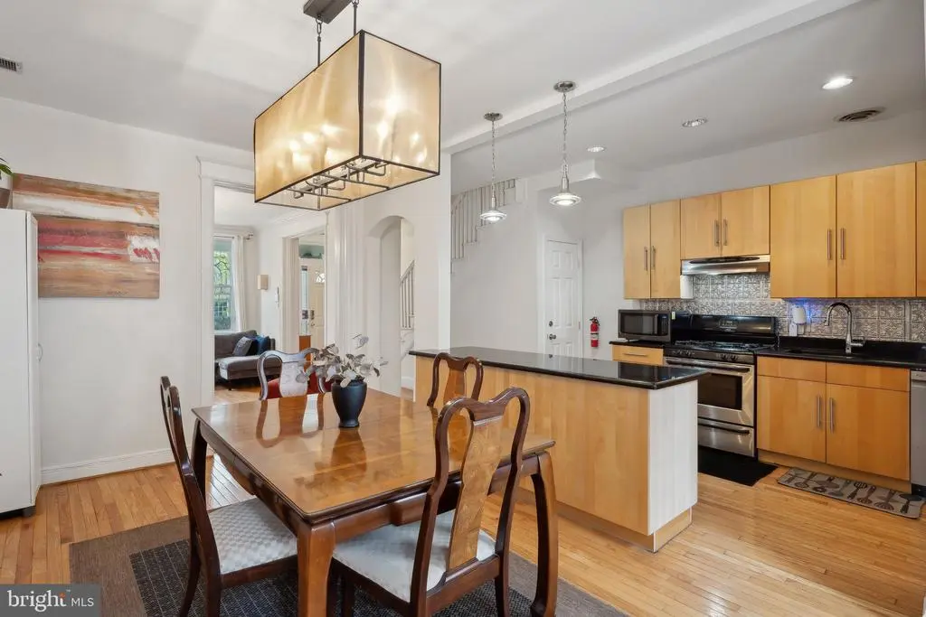 1029 G St Ne, WASHINGTON