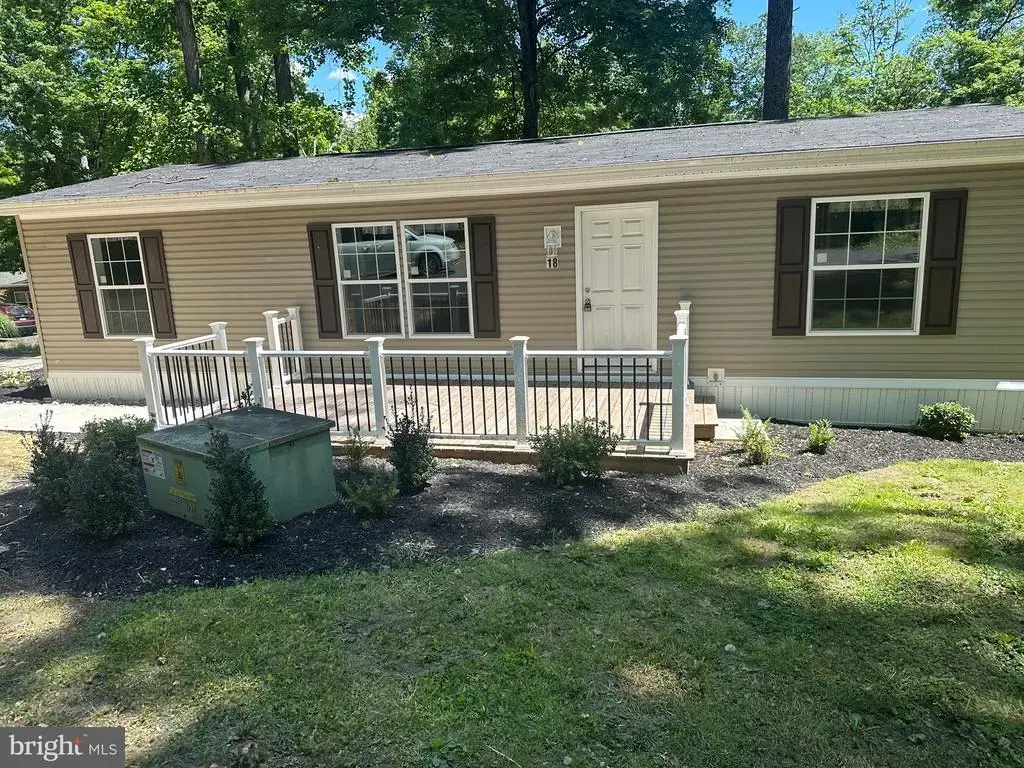 18 Ash Ln, QUAKERTOWN