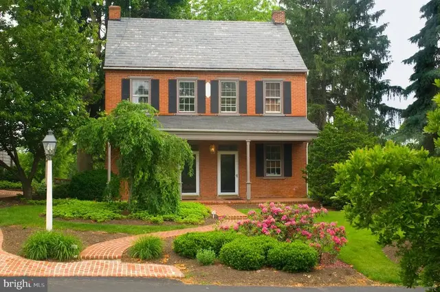 1837 William Penn Way #101, Lancaster