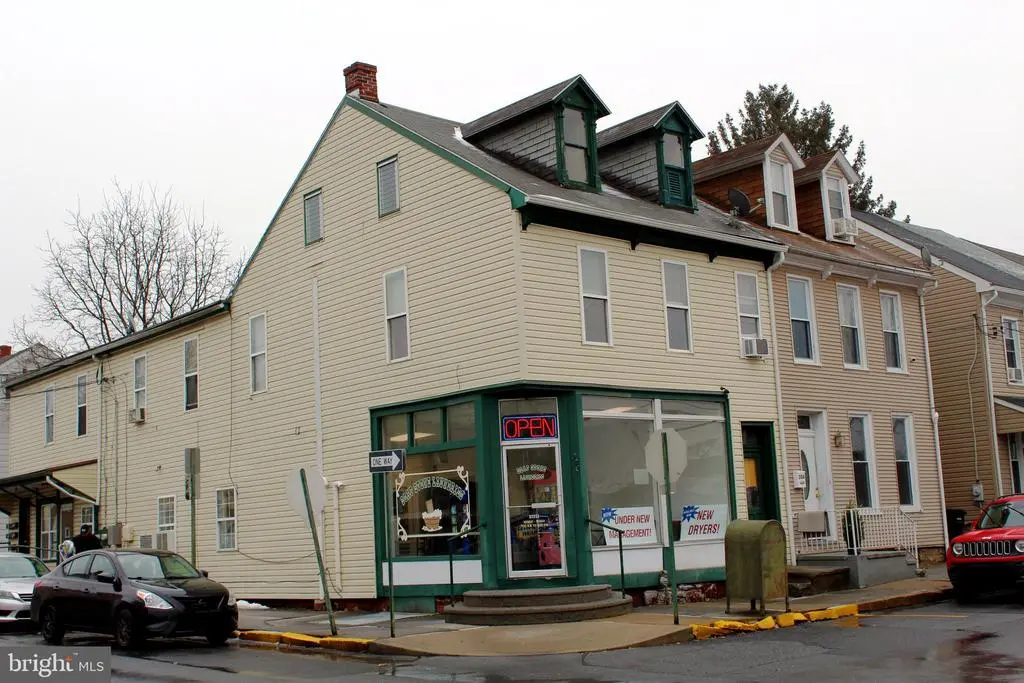 302 S 6th St, LEBANON