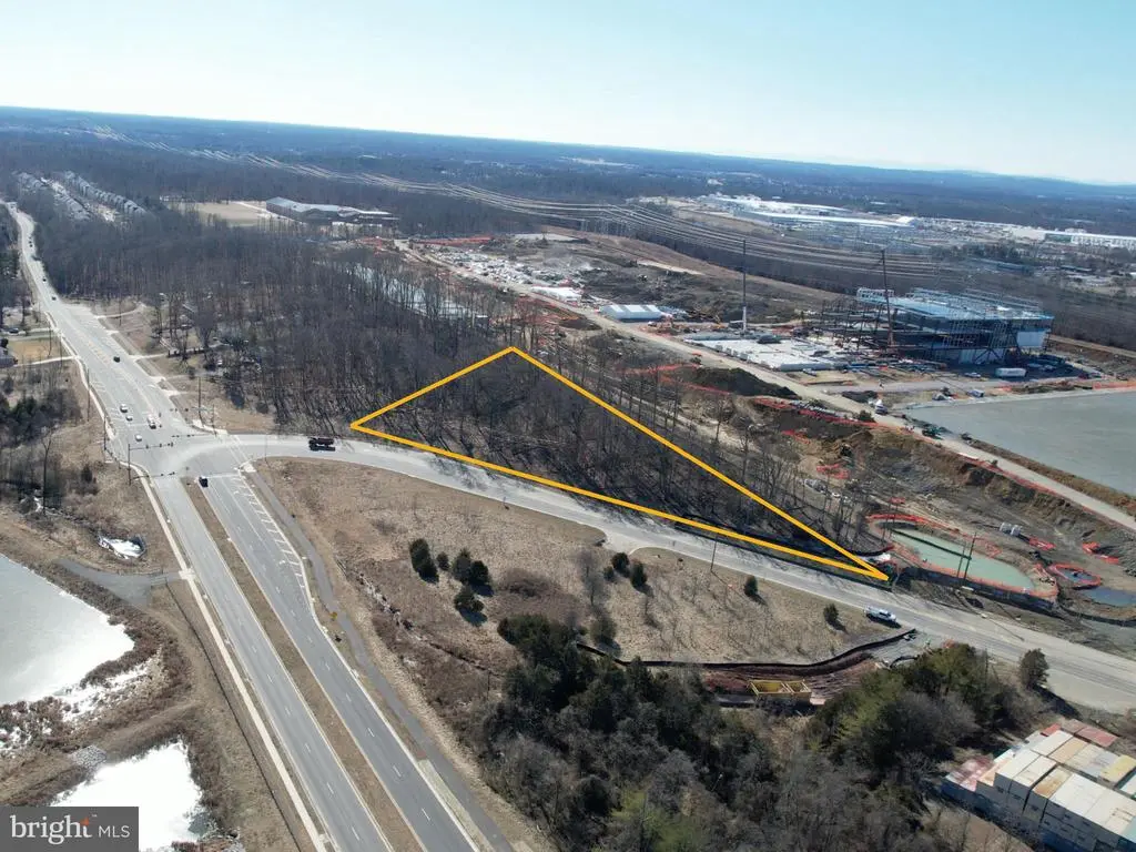 13076 Hansen Farm Rd, BRISTOW