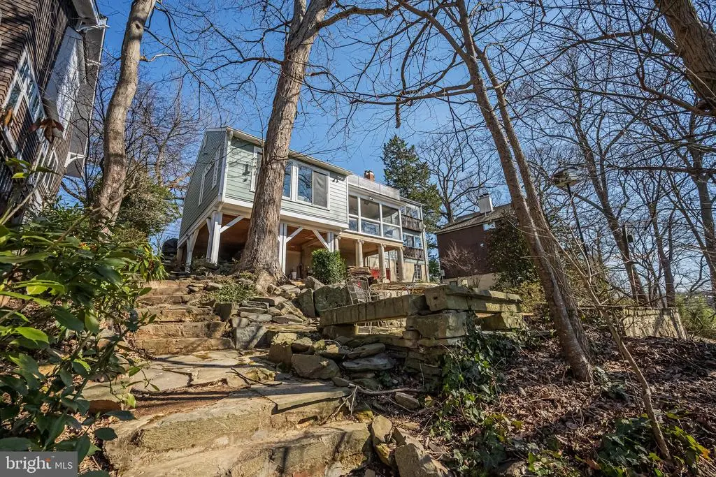 6280 Ridge Dr, Bethesda