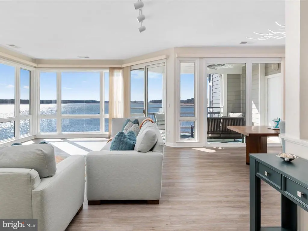 731 Oyster Cove Dr, Grasonville