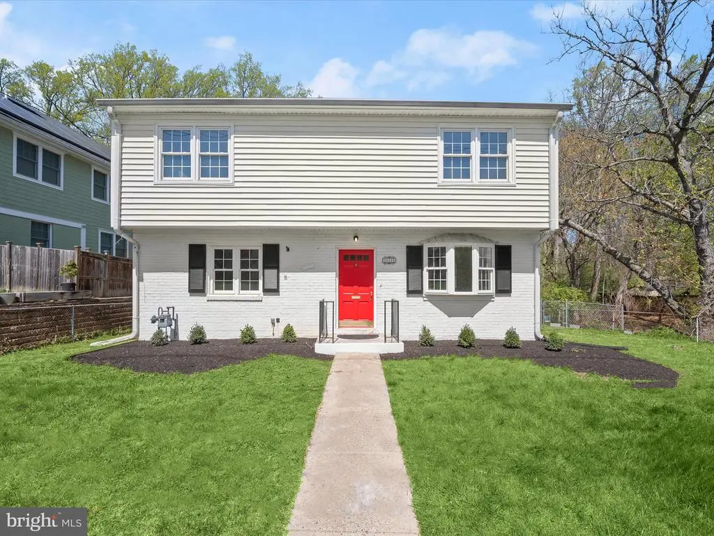 10318 Parkwood Dr, Kensington