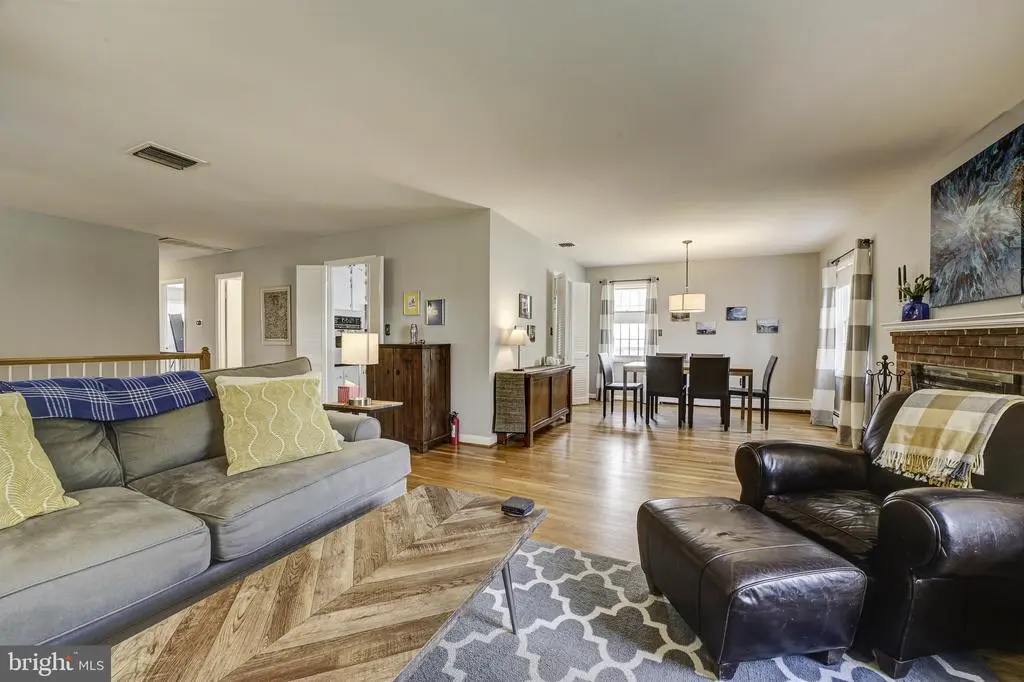 6326 Rockhurst Rd, Bethesda