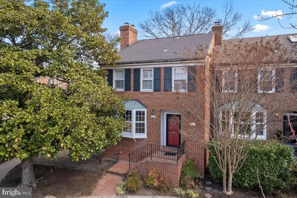 6307 Olde Towne Ct, Alexandria
