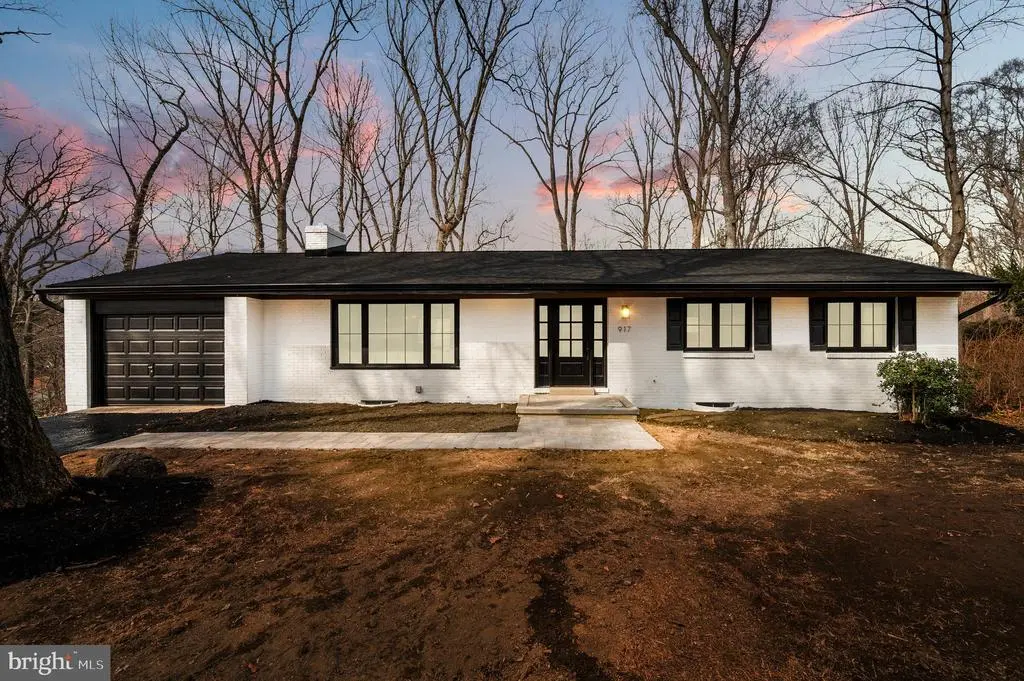 917 Ridley Creek Dr, Media