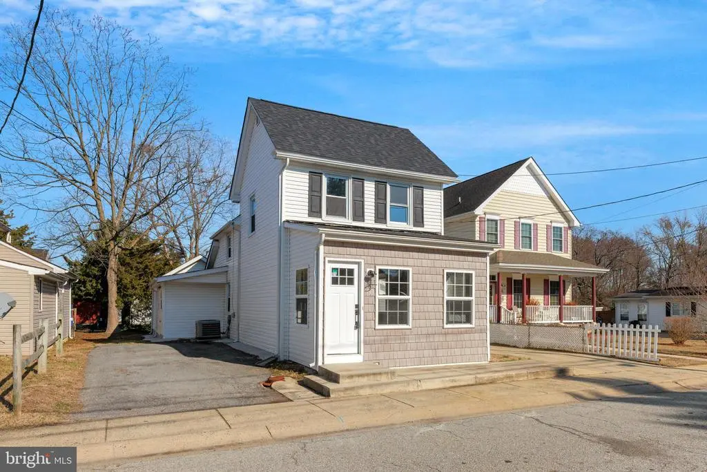 633 South St, Townsend