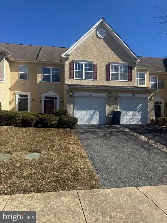 225 Wilmore Dr, Middletown