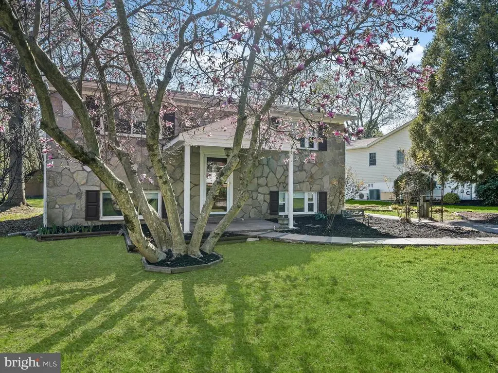 9917 Eldee Dr, Ellicott City