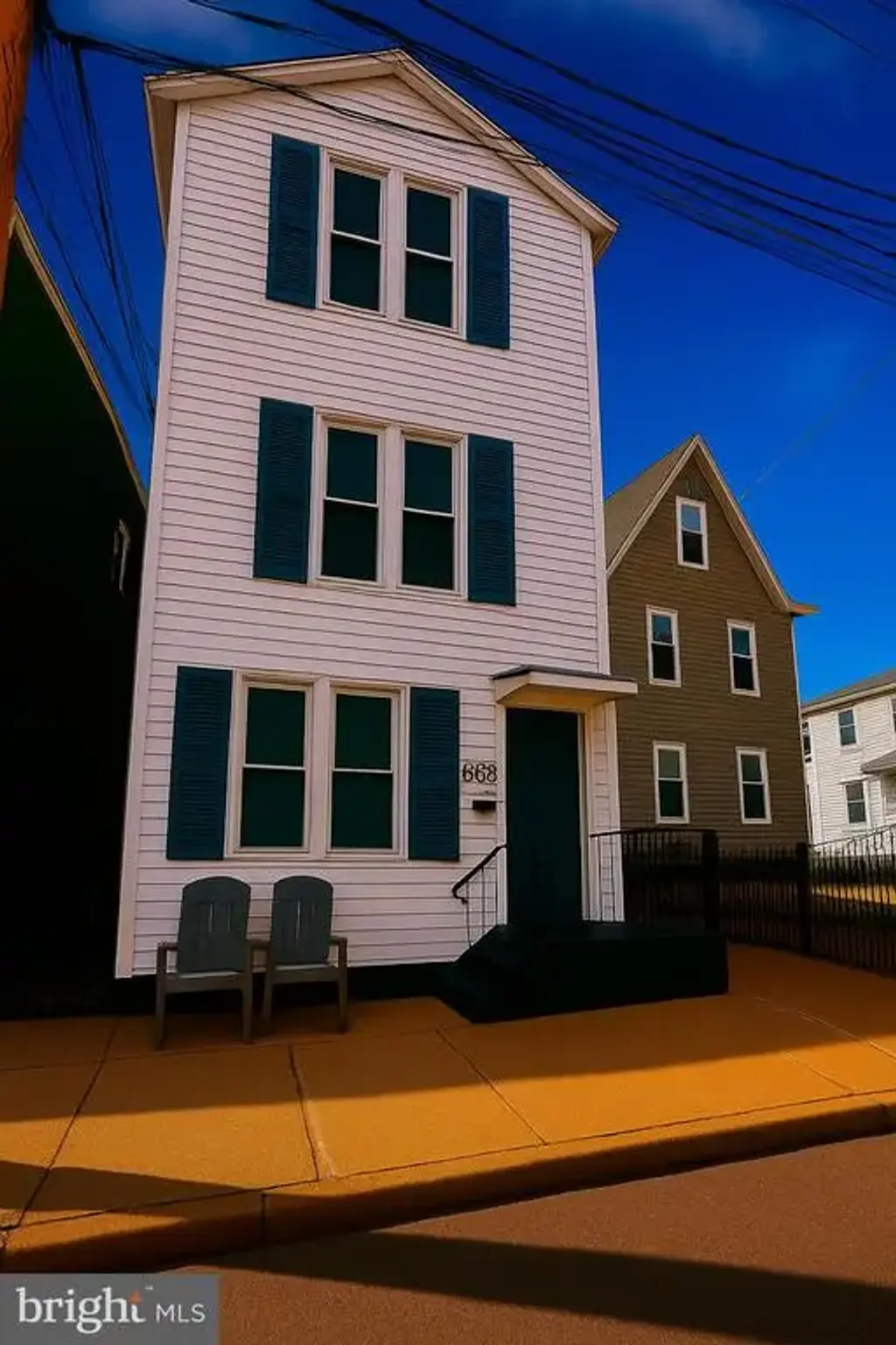 220 Dorrance St, BRISTOL