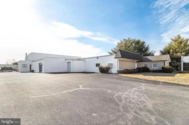 28275 Three Notch Rd, Mechanicsville