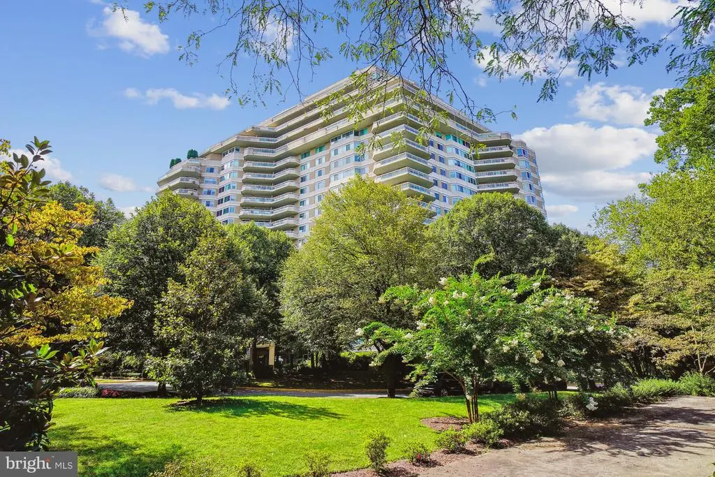 5610 Wisconsin Ave #103, Chevy Chase
