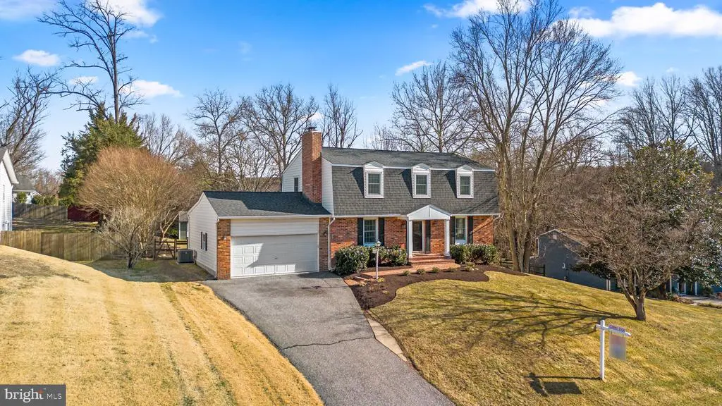 9917 Carillon Dr, Ellicott City