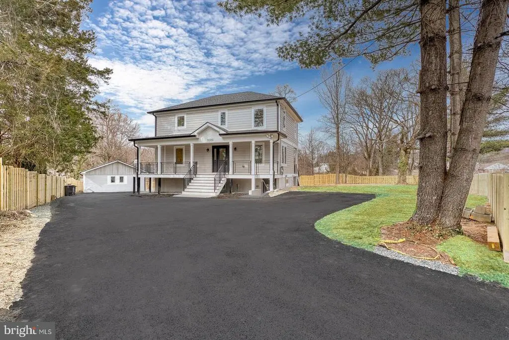 9300 Riggs Rd, HYATTSVILLE