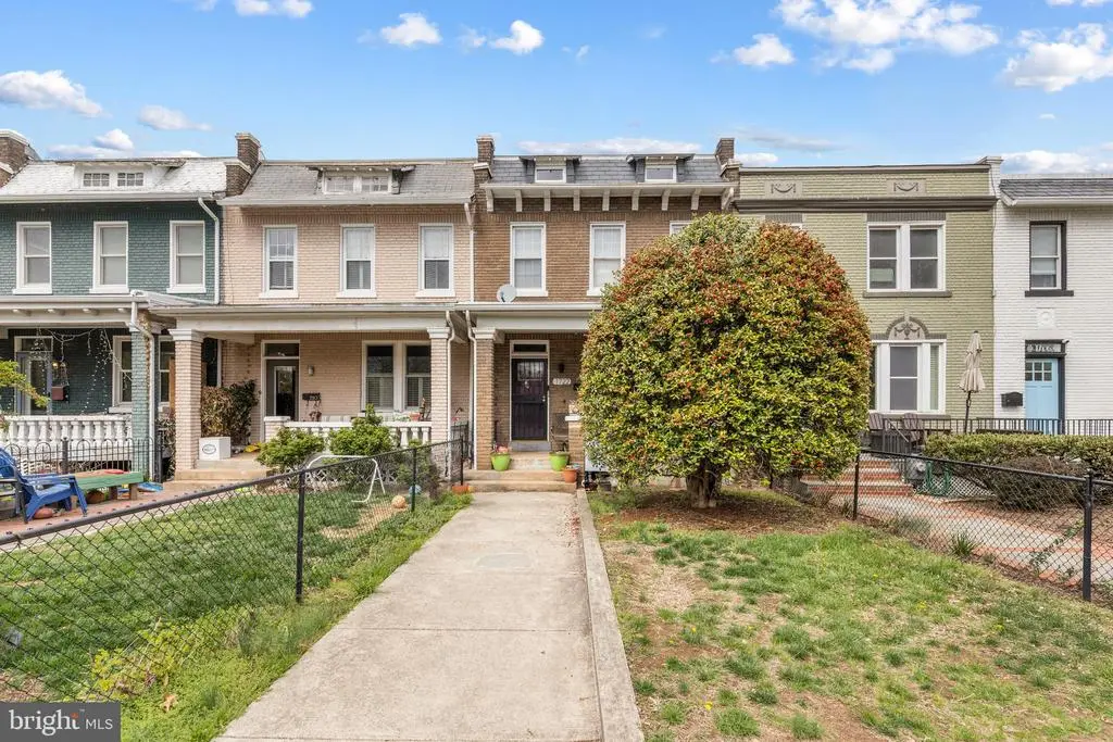 1722 Massachusetts Ave Se, WASHINGTON