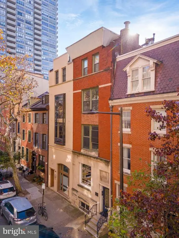 2020 Locust St, PHILADELPHIA